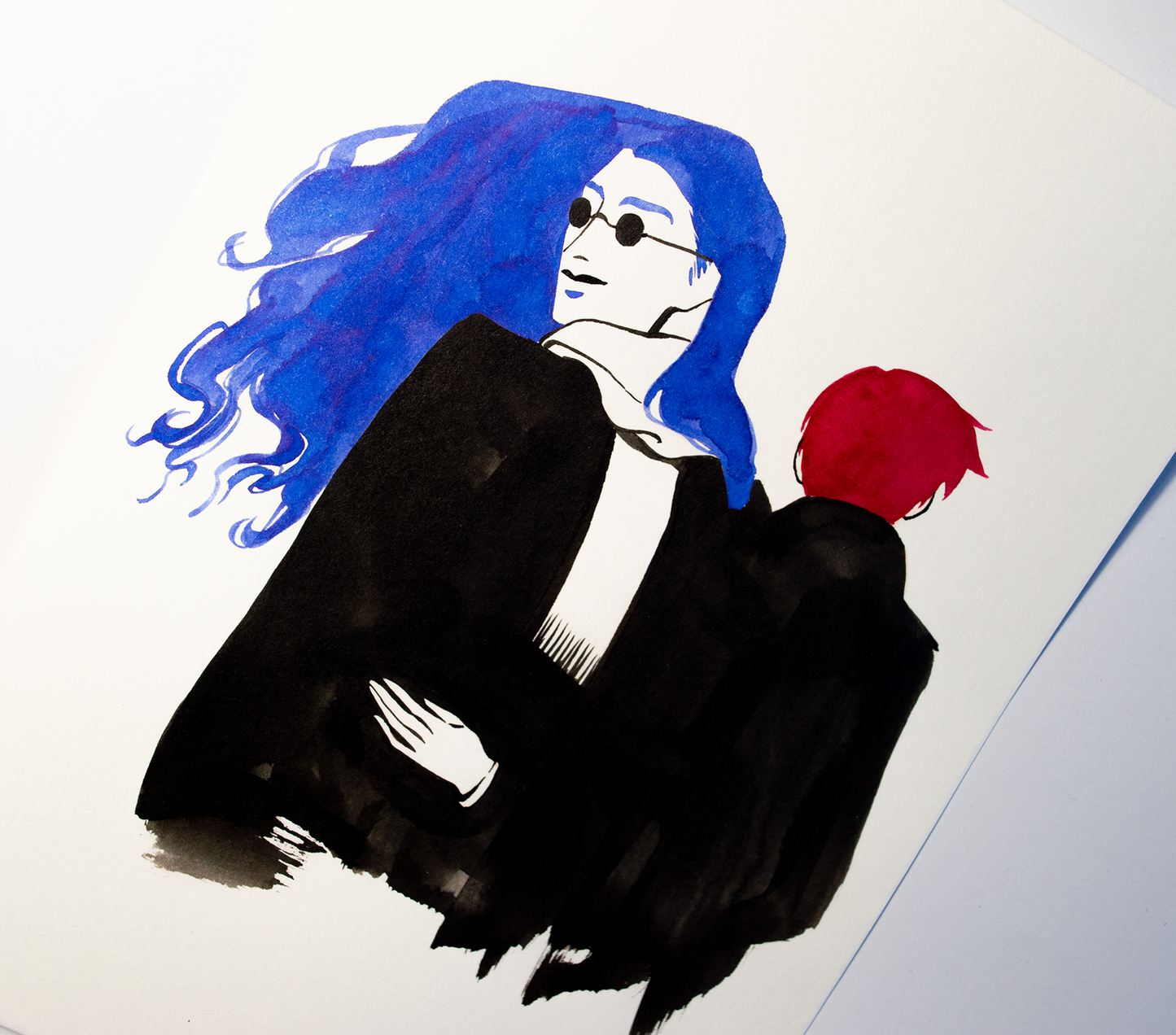 Zazu glances back at us, happy to have someone leading the way. This illustration is an original art work make with ink on paper, starring the main characters of the webcomic Little Starling by Pearl See, close-up.